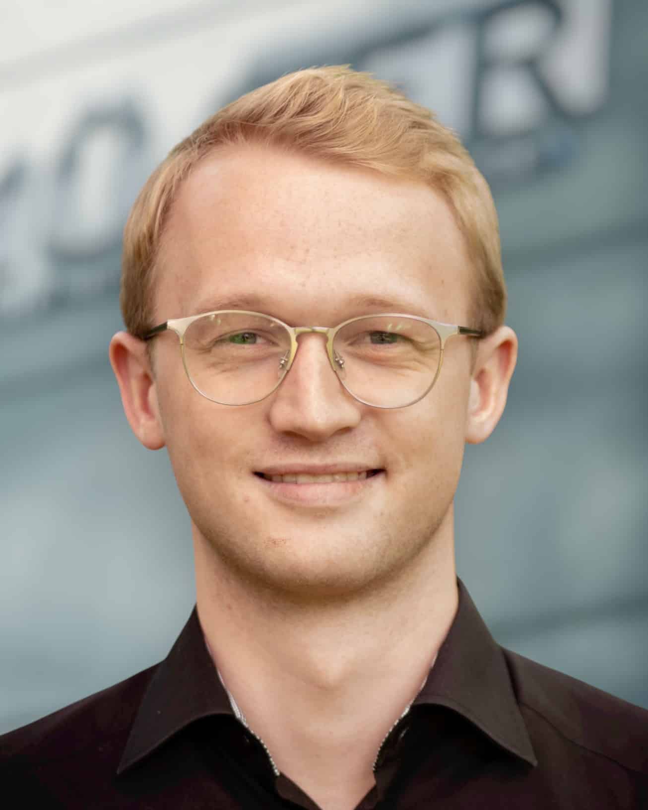 Andreas Martens1 Andreas Martens1